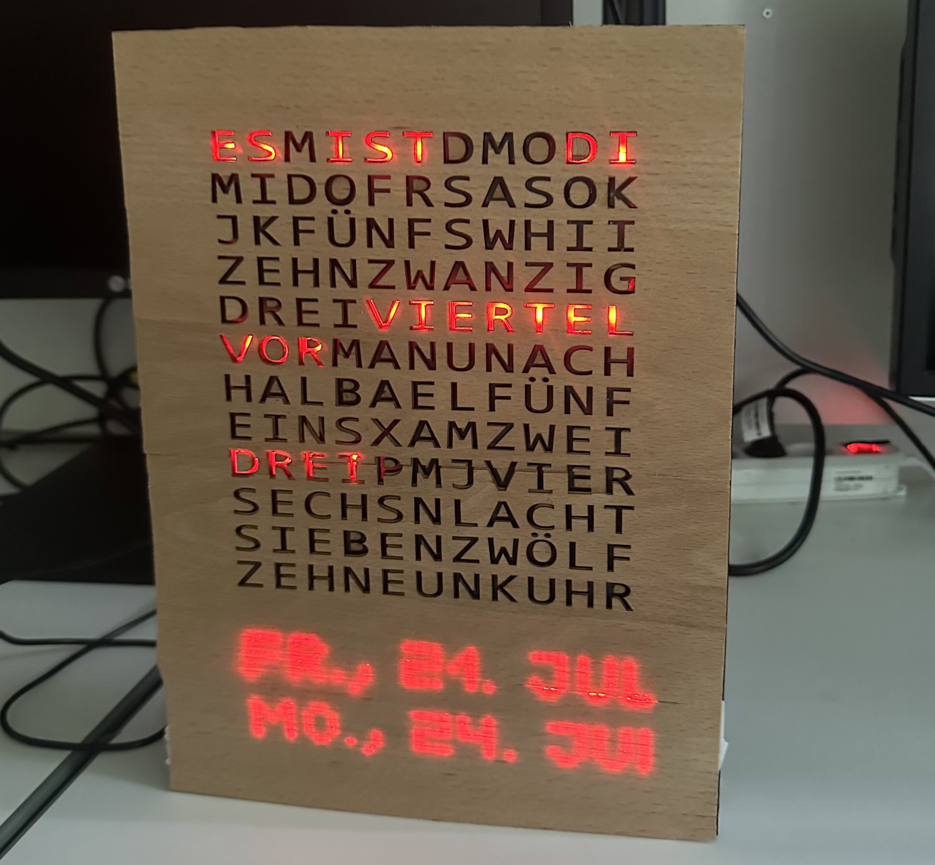 image from 02. Nachbauanleitung - WordClockanazier